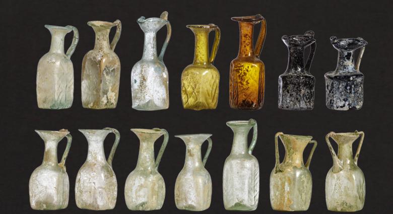 Collection 21 Late Roman and Early Byzantine Glass Vessels, Eastern Mediterranean Region. Starting Price € 15,000. Courtesy of Hermann Historica..