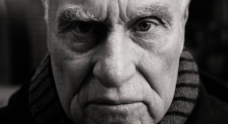 Richard Serra photographed by Oliver Mark, Siegen 2005