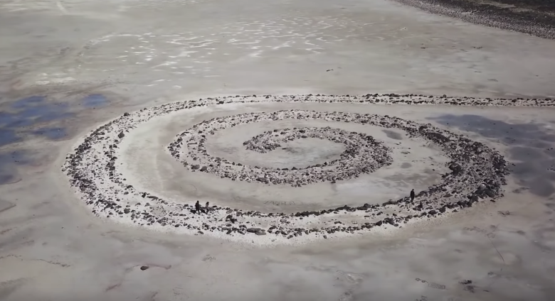  Robert Smithson's Spiral Jetty